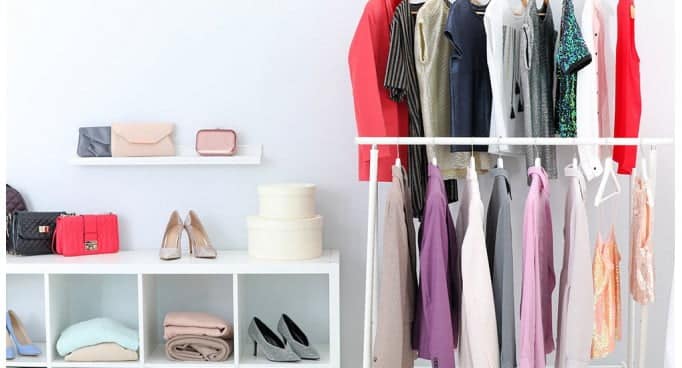 build your own minimalist wardrobe hero image 682x368 1
